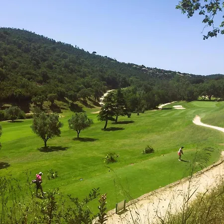 L'argentiere Pour 6 Personnes Avec Piscine Et Vue Degagee A * La Londe-les-Maures